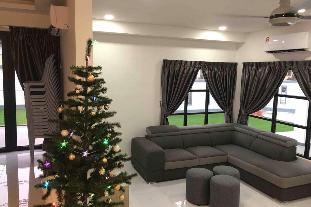 22Pax :Taman Pelangi Party House Nearby Midvelly Vila Johor Bahru Exterior foto