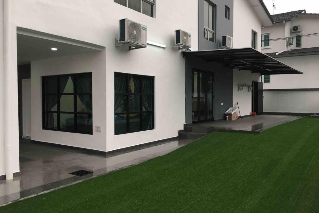 22Pax :Taman Pelangi Party House Nearby Midvelly Vila Johor Bahru Exterior foto